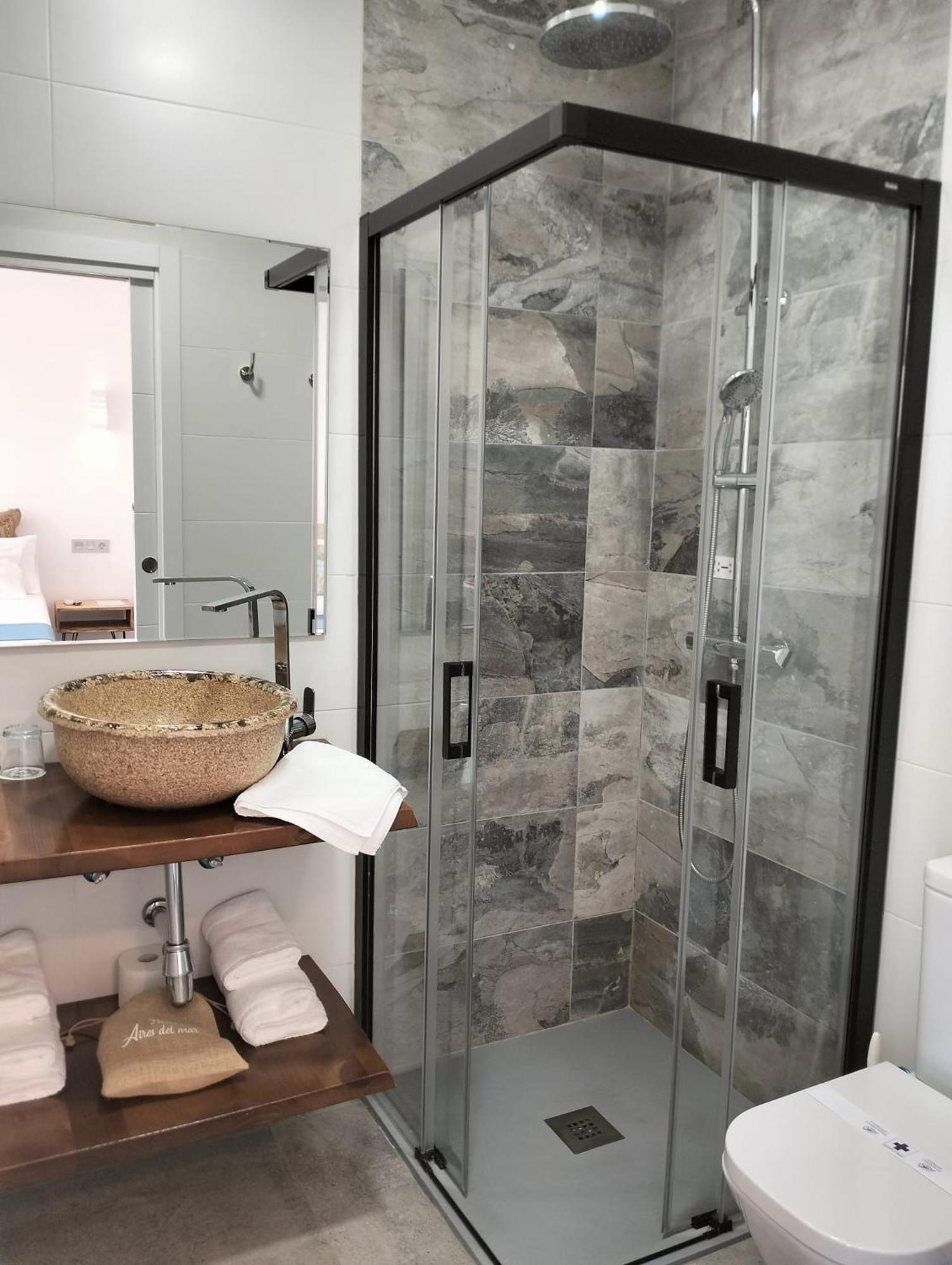 Hostal Aires Del Mar การ์โบเนรัส ภายนอก รูปภาพ